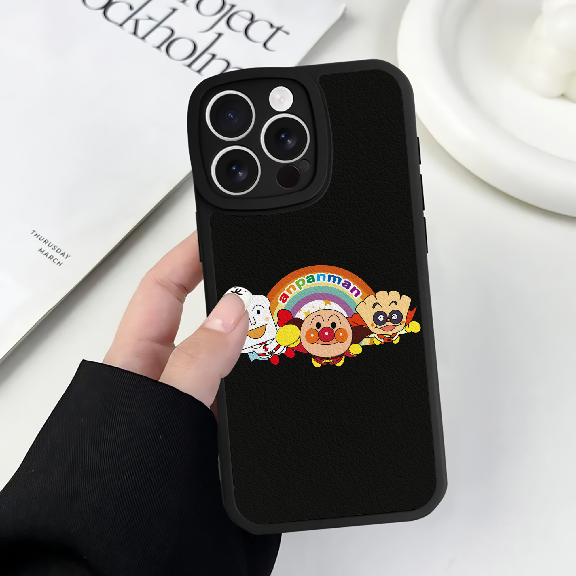 （画像用） アンパンマン Anpanman 【iPhone 16シリーズ対応】シリコンスマホケース（レザー調） 材質：シリコン